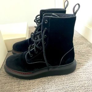 Alexander McQueen Combat Boots size 37